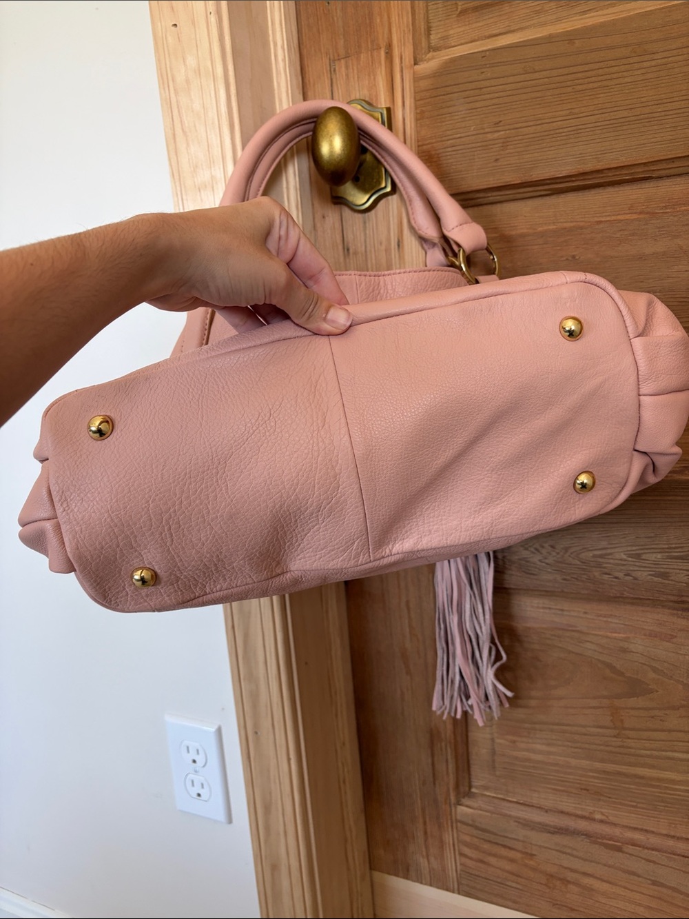 G.I.L.I. Pink Leather Hobo Bag with Crossbody Strap - Picture 4 of 10